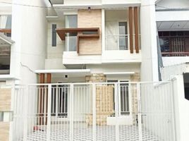 4 Bedroom House for sale in Mulyorejo, Surabaya, Mulyorejo