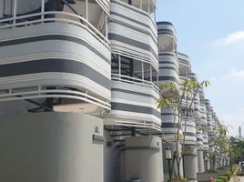 6 Bedroom Villa for sale in Tangerang, Banten, Cipondoh, Tangerang