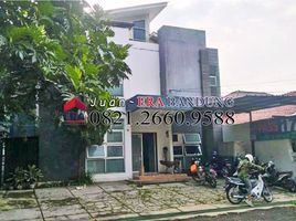 8 Bedroom House for sale in Husein Sastranegara International Airport, Andir, Sumurbandung