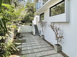 4 Bedroom House for sale in Cerro San Cristobal, Santiago, Santiago, Santiago