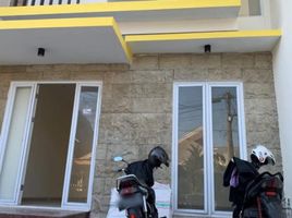 4 Schlafzimmer Villa zu verkaufen in Rungkut, East Jawa, Rungkut