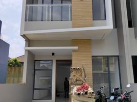 4 Kamar Vila for sale in 23 Paskal Shopping Center, Andir, Sumurbandung