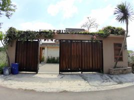 5 Schlafzimmer Haus zu verkaufen in Ngaglik, Yogyakarta, Ngaglik