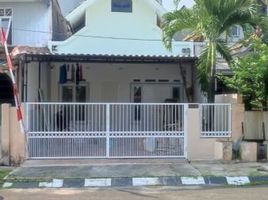 3 Kamar Vila for sale in Cipondoh, Tangerang, Cipondoh