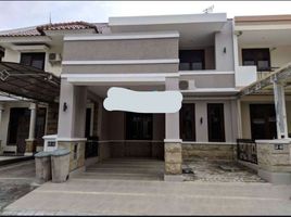 4 Bedroom House for sale in Dukuhpakis, Surabaya, Dukuhpakis