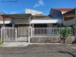 4 Schlafzimmer Villa zu verkaufen in Sukolilo, East Jawa, Sukolilo