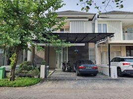 4 Habitación Villa en venta en Wiyung, East Jawa, Wiyung