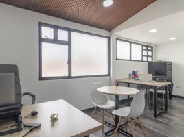 286 m² Office for rent in Salto Del Tequendama, Bogotá, Bogotá