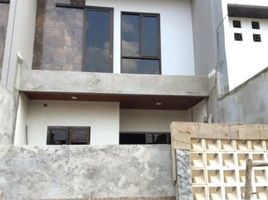 3 Habitación Casa en venta en Tenggilis Mejoyo, East Jawa, Tenggilis Mejoyo