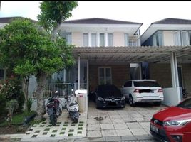5 Habitación Villa en venta en Lakarsantri, East Jawa, Lakarsantri