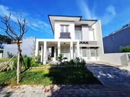 4 Schlafzimmer Villa zu verkaufen in Lakarsantri, East Jawa, Lakarsantri