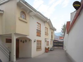 3 Habitación Villa en venta en Casa del Sombrero Alberto Pulla Crafts Market, Cuenca, Cuenca, Cuenca