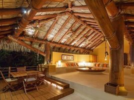 6 Bedroom House for sale in Jose Azueta, Guerrero, Jose Azueta
