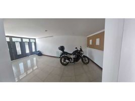 4 Bedroom House for sale in Centro Comercial Unicentro Medellin, Medellin, Medellin