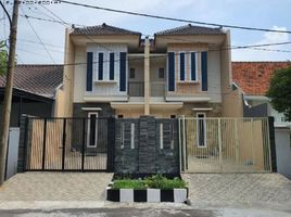 3 Habitación Villa en venta en Rungkut, East Jawa, Rungkut