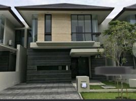 Villa 4 chambre à vendre à Wiyung, East Jawa, Wiyung