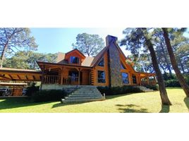 在Valle De Bravo, Mexico出租的4 卧室 屋, Valle De Bravo