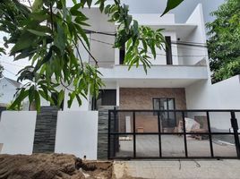 3 Habitación Villa en venta en Mulyorejo, East Jawa, Mulyorejo