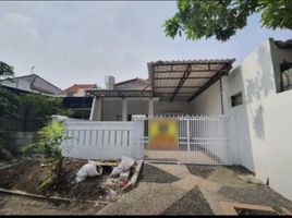 4 Kamar Rumah for sale in Gayungan, Surabaya, Gayungan