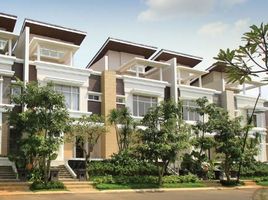 5 Habitación Adosado en venta en Summarecon Mall Serpong, Curug, Legok