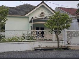 4 Schlafzimmer Haus zu verkaufen in Wiyung, East Jawa, Wiyung