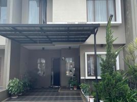 4 Kamar Rumah for sale in Margacinta, Bandung, Margacinta