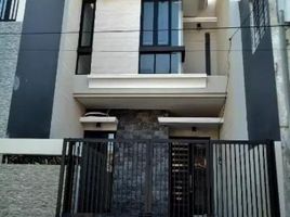 3 Habitación Villa en venta en Tenggilis Mejoyo, East Jawa, Tenggilis Mejoyo, Surabaya, East Jawa