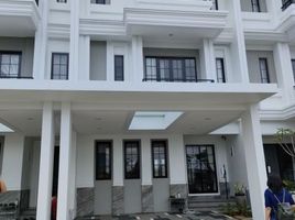 5 Bedroom Villa for sale in Cipondoh, Tangerang, Cipondoh