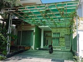 4 Habitación Villa en venta en Wiyung, East Jawa, Wiyung