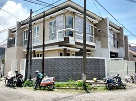 4 Bedroom House for sale in Kenjeran, Surabaya, Kenjeran