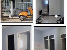 4 Bedroom House for sale in Dukuhpakis, Surabaya, Dukuhpakis