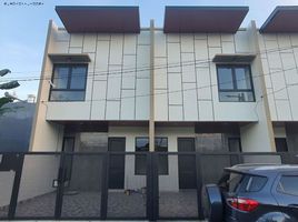 3 Habitación Villa en venta en Rungkut, East Jawa, Rungkut