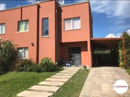 3 Bedroom House for sale in General Sarmiento, Buenos Aires, General Sarmiento