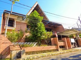 6 Bedroom House for sale in Dukuhpakis, Surabaya, Dukuhpakis