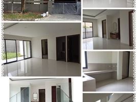 5 Bedroom House for sale in Dukuhpakis, Surabaya, Dukuhpakis