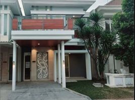 5 Bedroom Villa for sale in Kenjeran, Surabaya, Kenjeran