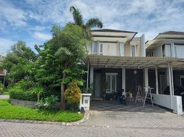 3 Bedroom House for sale in Wiyung, Surabaya, Wiyung