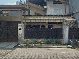 6 Bedroom House for sale in Lakarsantri, East Jawa, Lakarsantri