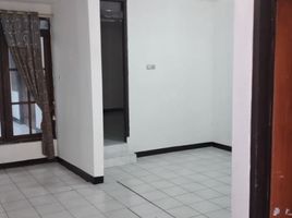 4 Kamar Rumah for sale in Gunung Anyar, Surabaya, Gunung Anyar