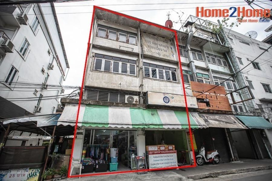3 Bedrooms Shophouse for sale In Wat Tha Phra Bangkok
