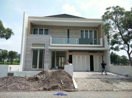 5 Schlafzimmer Villa zu verkaufen in Dukuhpakis, East Jawa, Dukuhpakis
