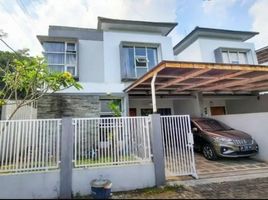 4 Schlafzimmer Haus zu verkaufen in Ngaglik, Yogyakarta, Ngaglik