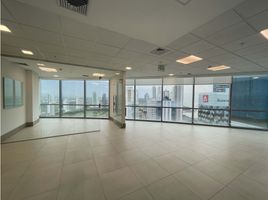 768 m² Office for rent in Panamá, Parque Lefevre, Ciudad de Panamá, Panamá, Panamá