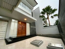 5 Schlafzimmer Villa zu verkaufen in Tambaksari, East Jawa, Tambaksari