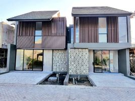 2 Schlafzimmer Villa zu verkaufen in Gunung Anyar, East Jawa, Gunung Anyar