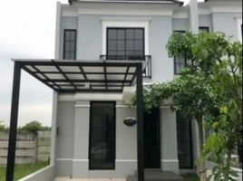 2 Habitación Casa en venta en Wiyung, East Jawa, Wiyung