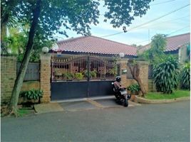 4 Bedroom Villa for sale in Medistra Hospital, Mampang Prapatan, Kebayoran Baru