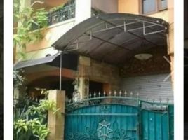 6 Bedroom Villa for sale in Siloam Hospitals Surabaya, Gubeng, Gubeng