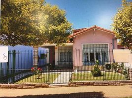 4 Bedroom House for sale in Quilmes, Buenos Aires, Quilmes