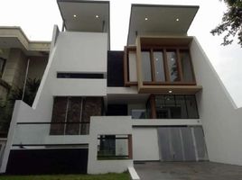  Villa zu verkaufen in Tambaksari, East Jawa, Tambaksari